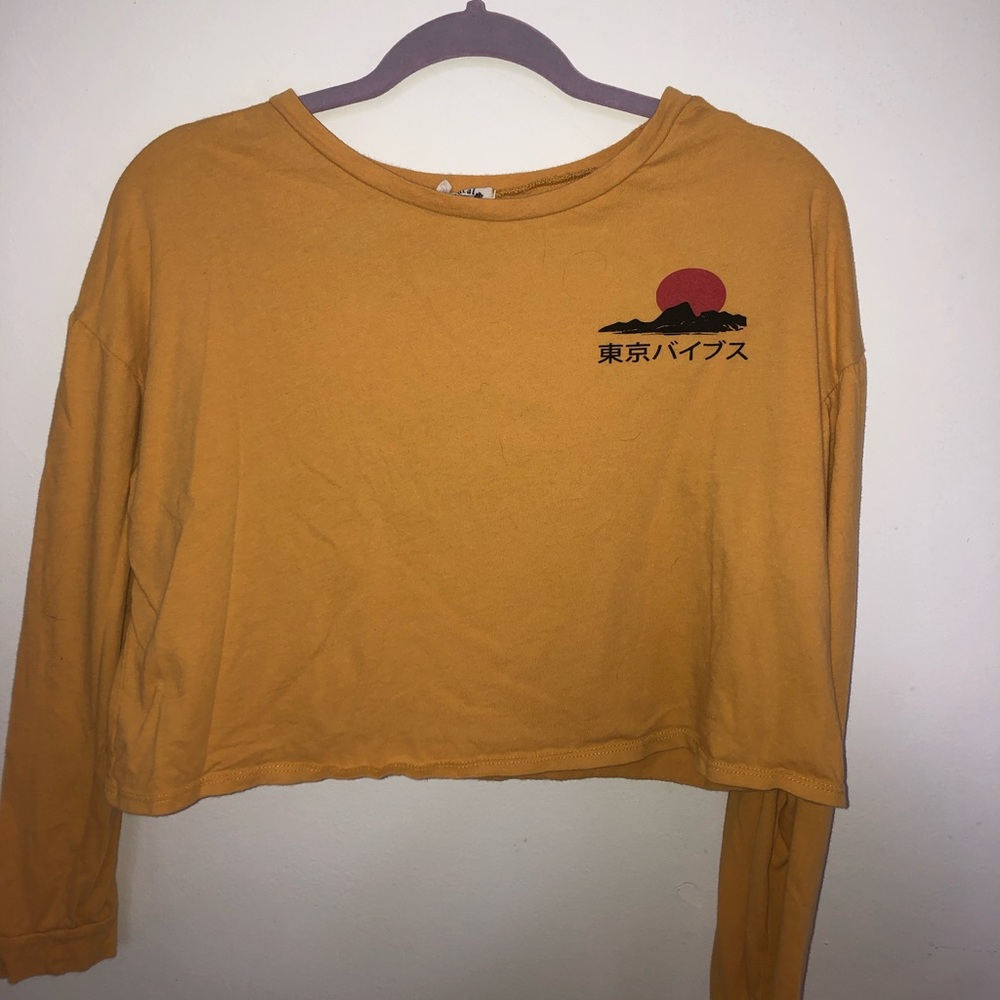 Yellow long sleeve cropped shirt